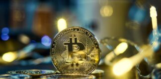 Bitcoin holders accumulate as BTC fails to hold $20K support