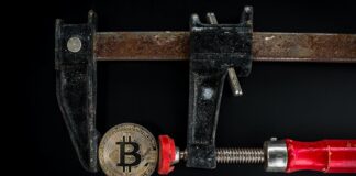 Bitcoin Price Won’t Go Down Quietly: Risk of Bounce Grows
