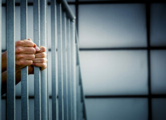 US Don’t Jail Bankers but is After SBF