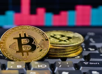 Bitcoin Price At Risk Of Dropping To A Sub-$25K Price Tag, Says Bloomberg Analyst